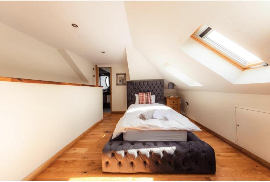 Luxury Cottage With Stunning Views Near Fairy Pools - School House 3 Carbost  Bagian luar foto