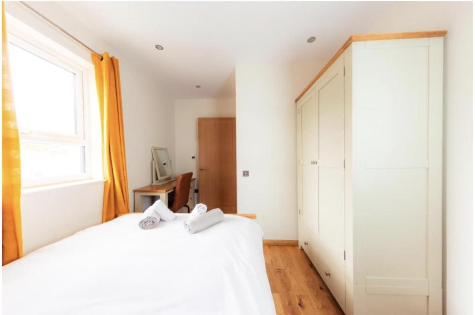Luxury Cottage With Stunning Views Near Fairy Pools - School House 3 Carbost  Bagian luar foto