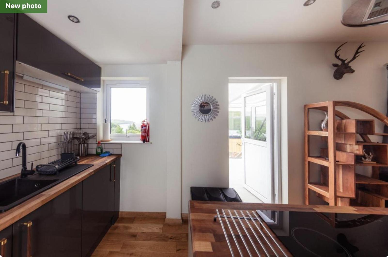 Luxury Cottage With Stunning Views Near Fairy Pools - School House 3 Carbost  Bagian luar foto