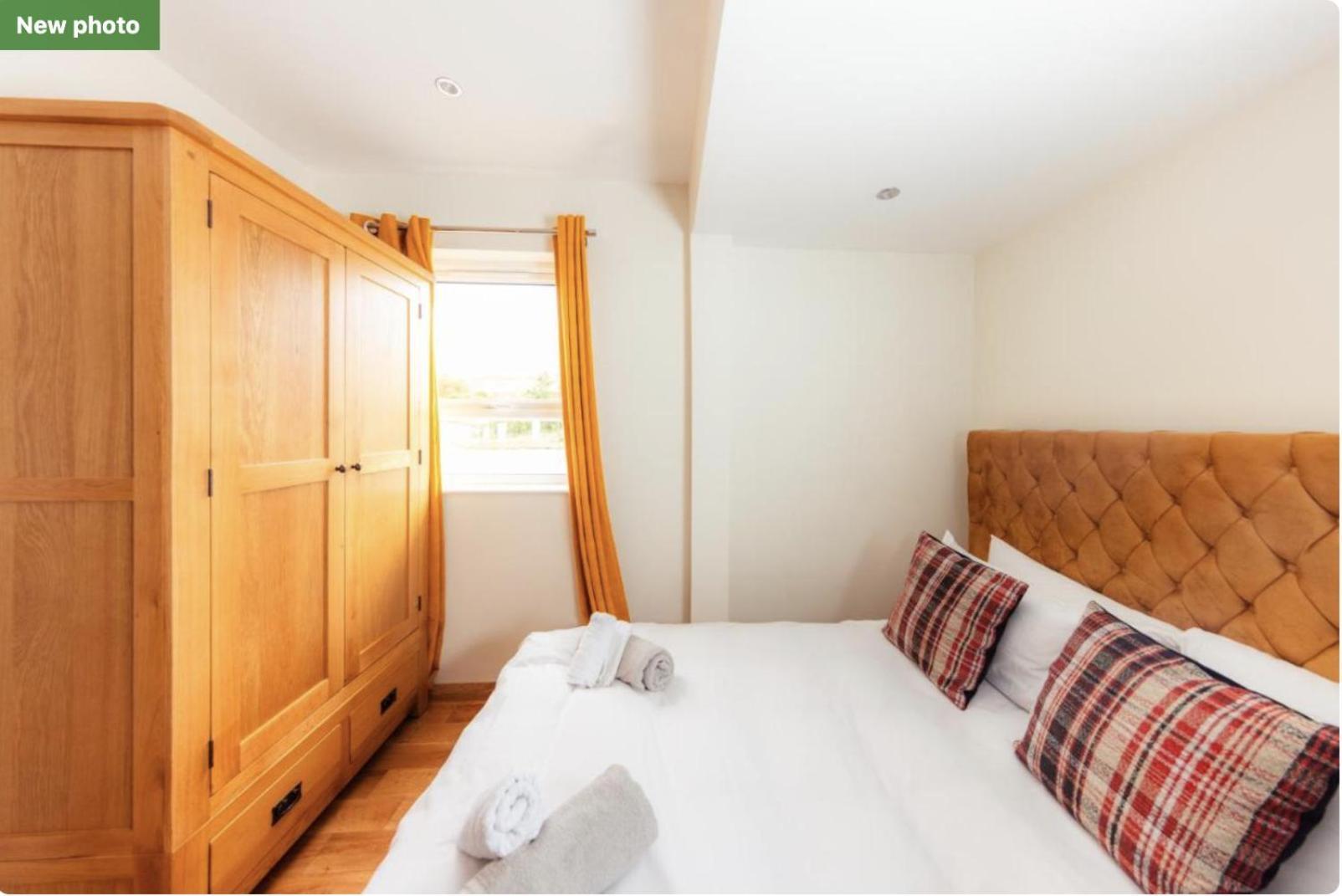 Luxury Cottage With Stunning Views Near Fairy Pools - School House 3 Carbost  Bagian luar foto