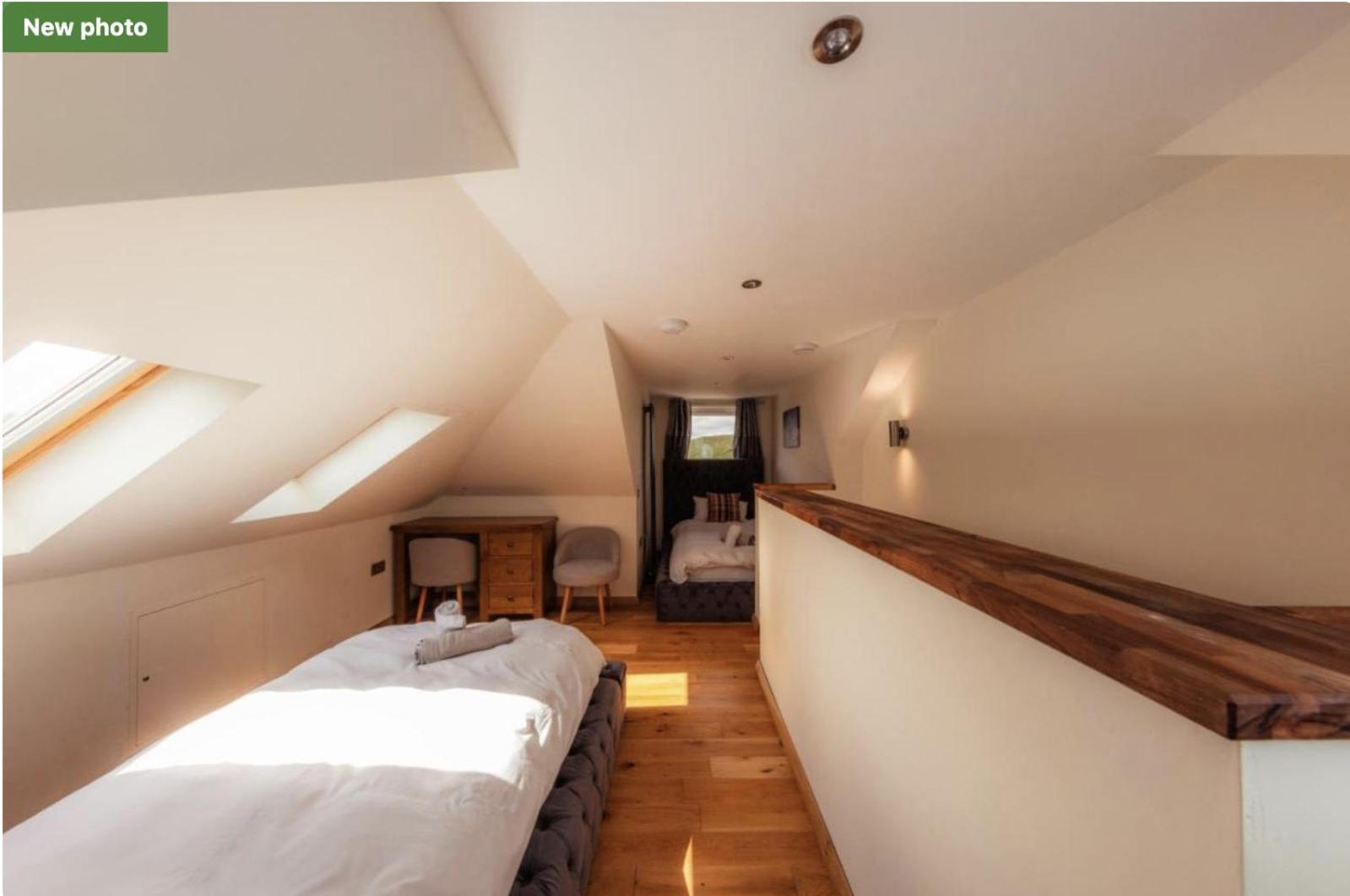 Luxury Cottage With Stunning Views Near Fairy Pools - School House 3 Carbost  Bagian luar foto